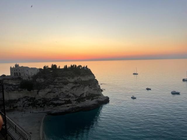 Residenza Donna Peppina Hotell Tropea Exteriör bild